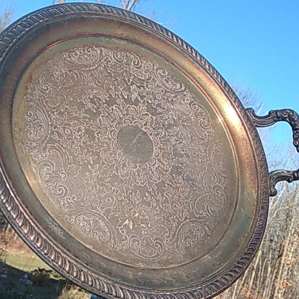 V🍴NTAGE SILVER  SERVING TRAY ORNATE BEAUTY with HANDLES VNPLVC